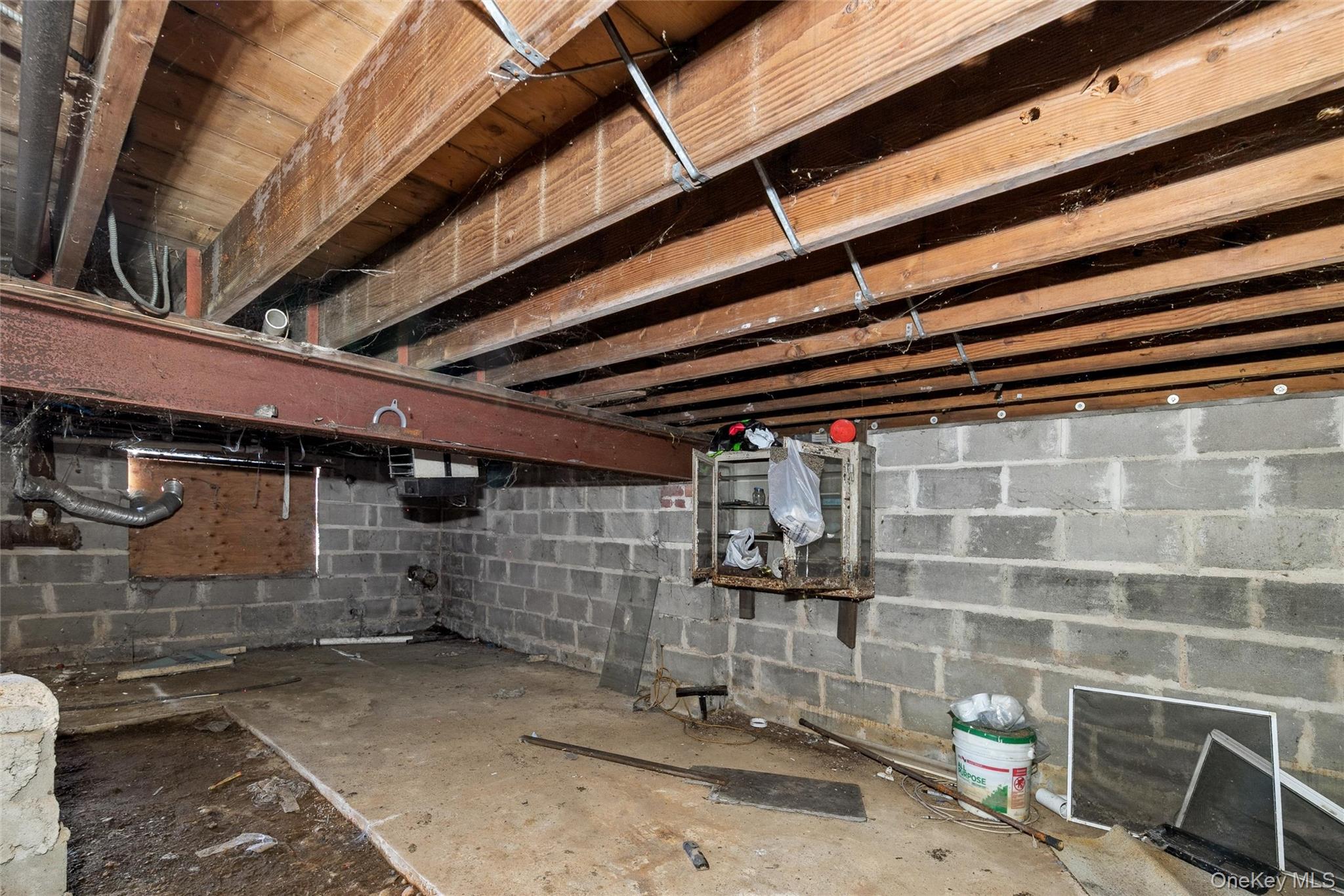 56 Inlet Road W