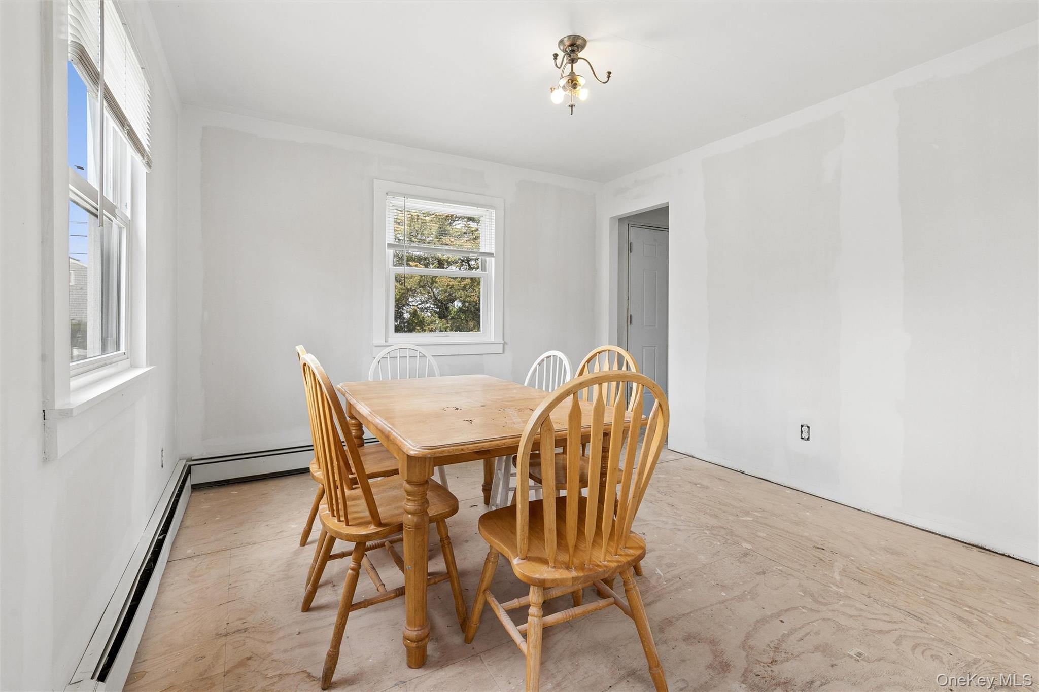 56 Inlet Road W