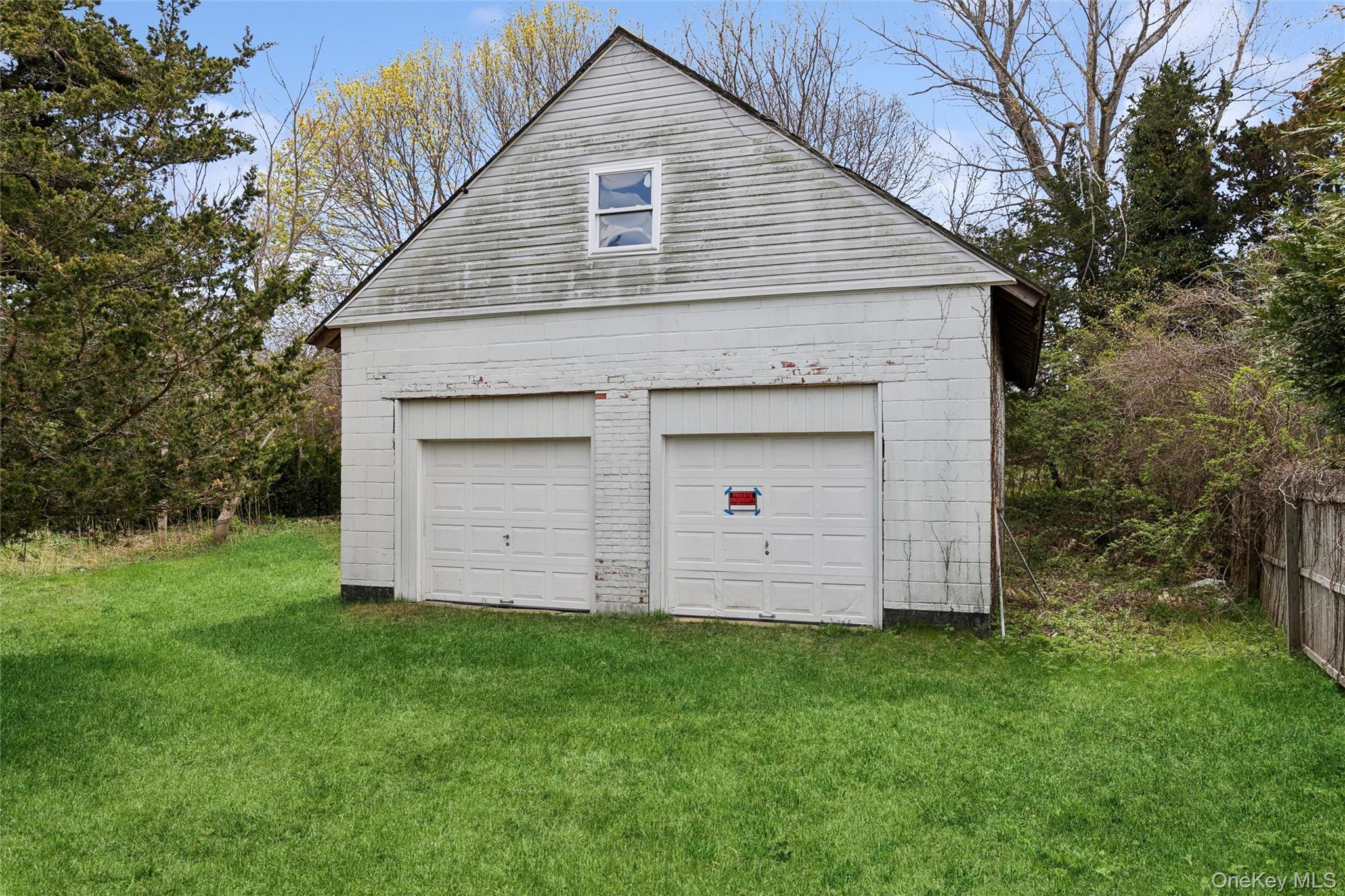 56 Inlet Road W