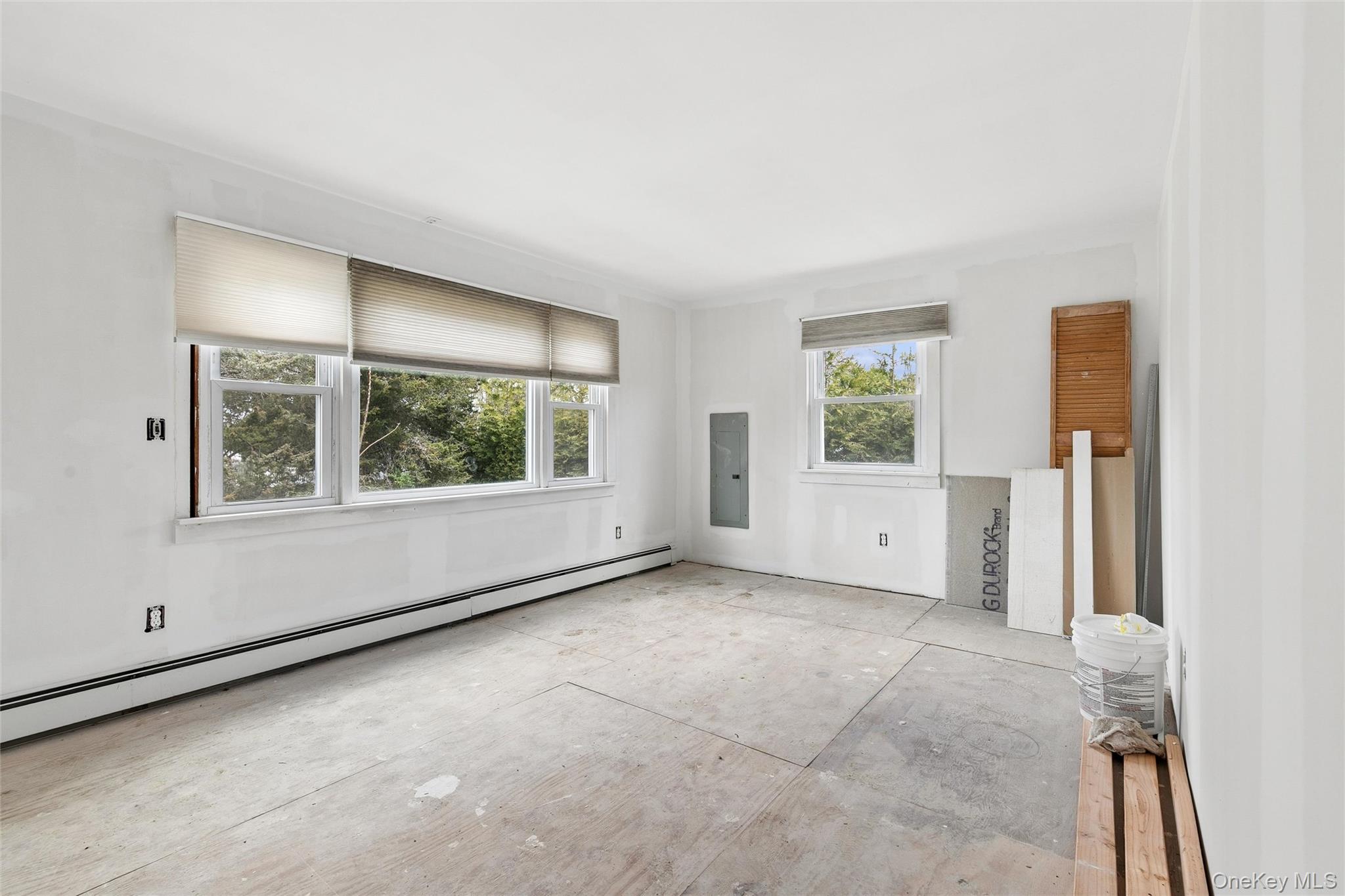 56 Inlet Road W