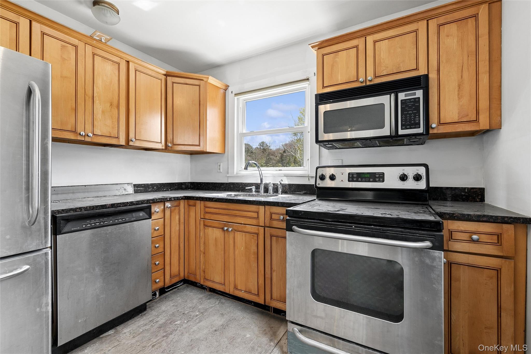 56 Inlet Road W