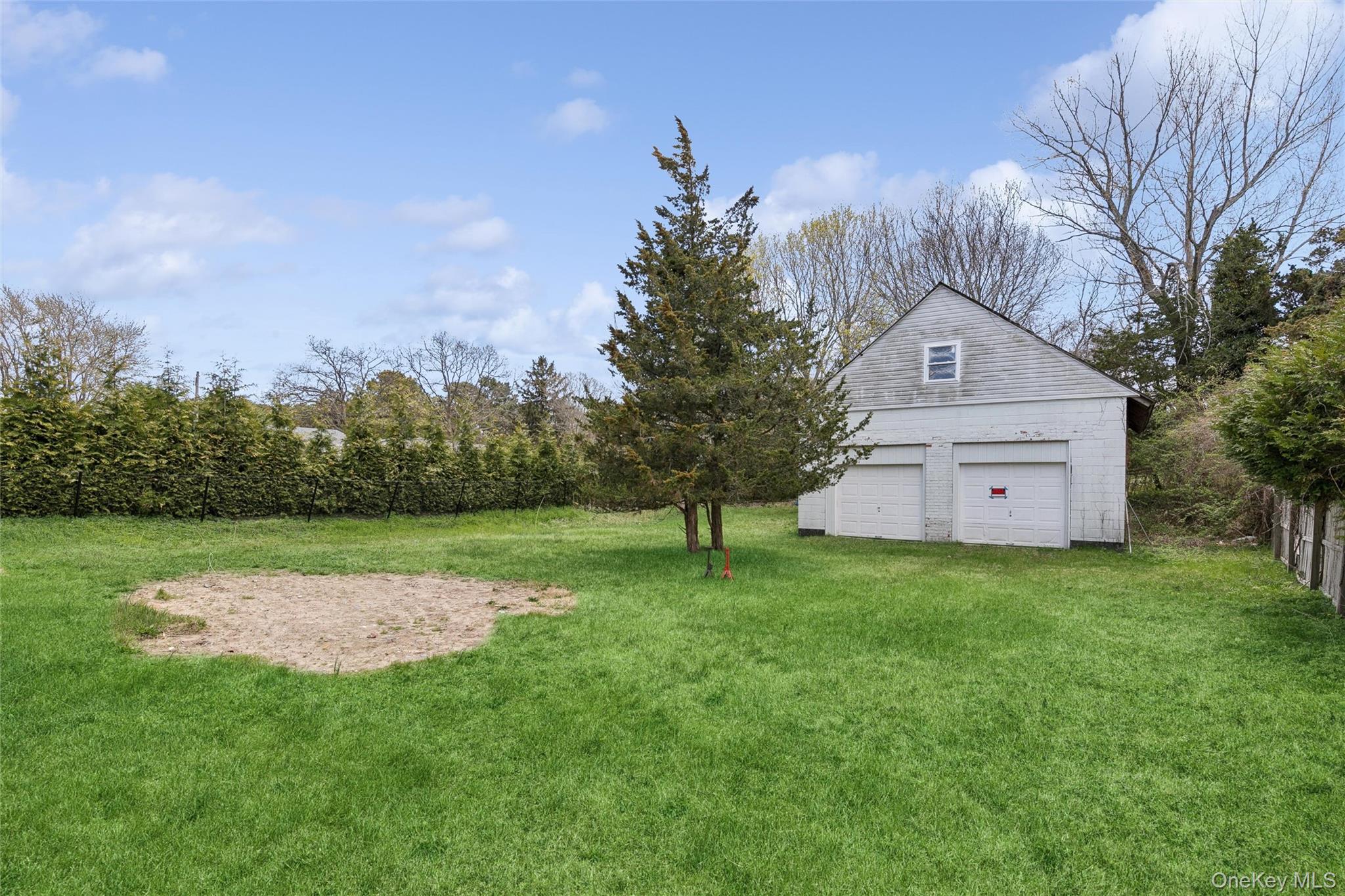 56 Inlet Road W