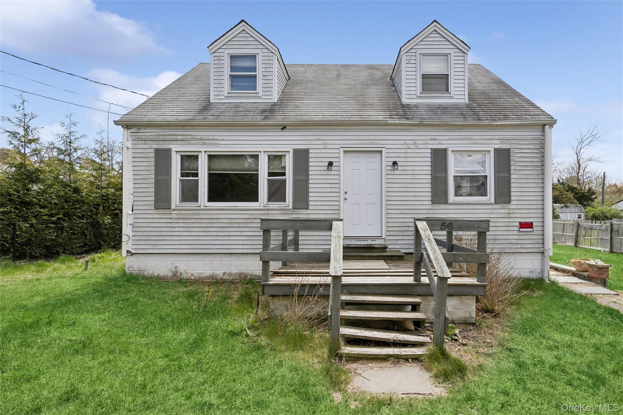 56 Inlet Road W
