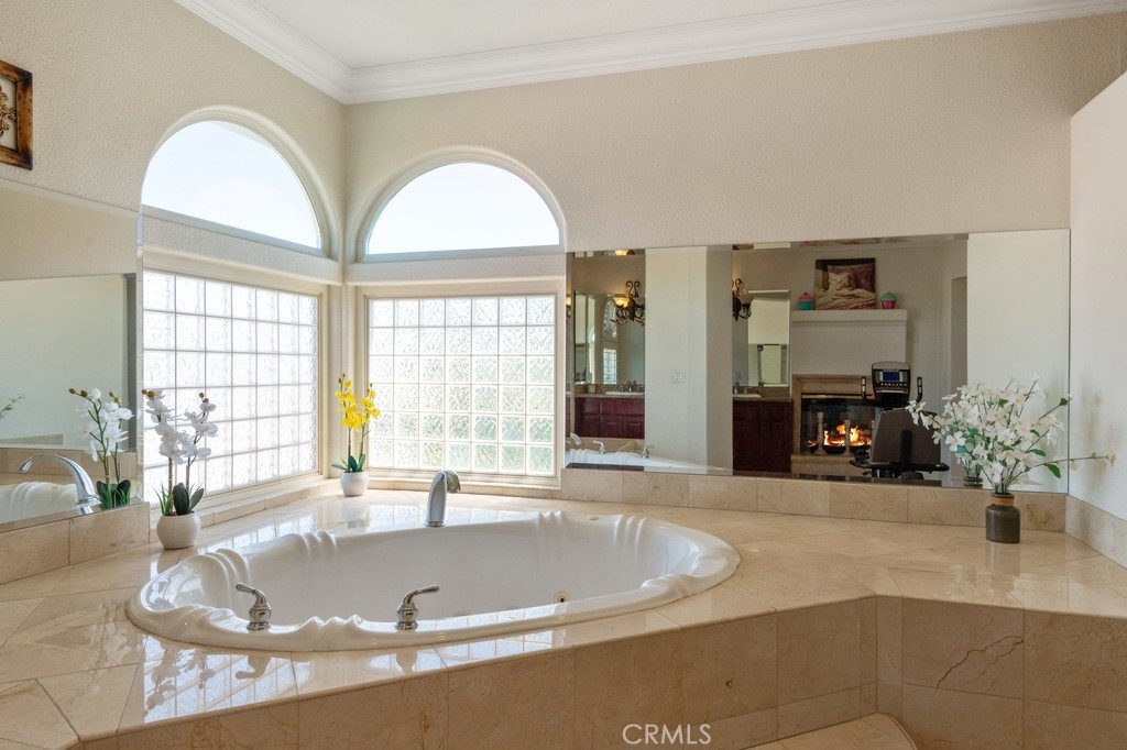 12865 Amberwood Lane
