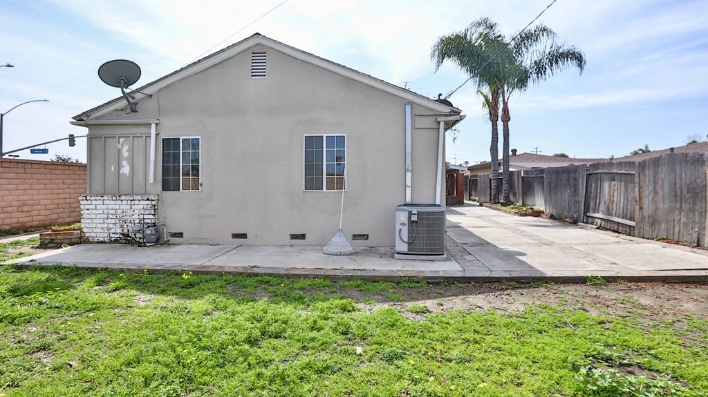 12121 Euclid Street