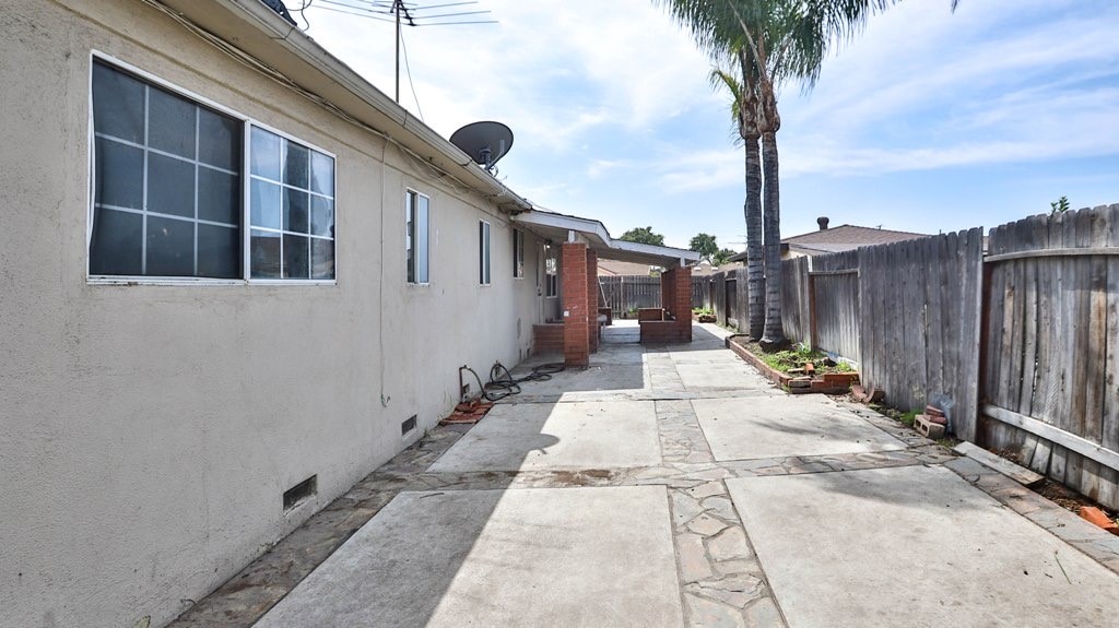 12121 Euclid Street