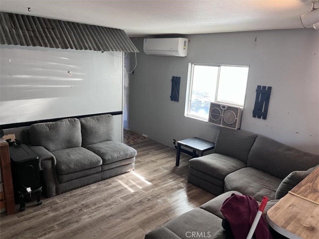30367 E. Trimmer Springs Rd Space #16
