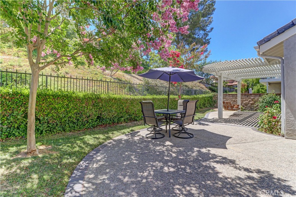 28682 Walnut Grove