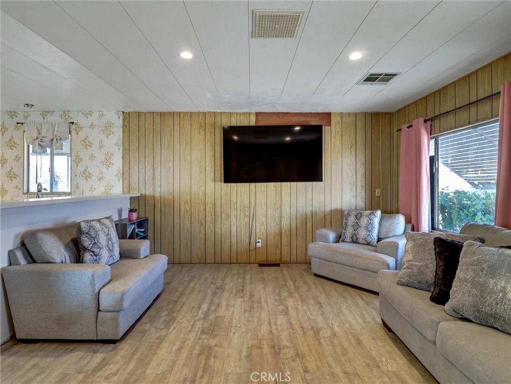 64625 Pierson Boulevard E11