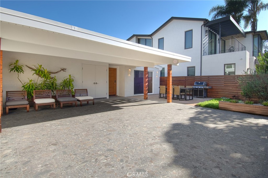 308 Poppy Avenue