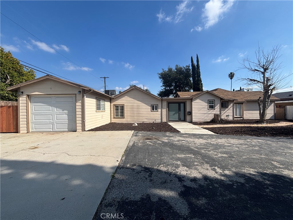 7006 Babcock Avenue