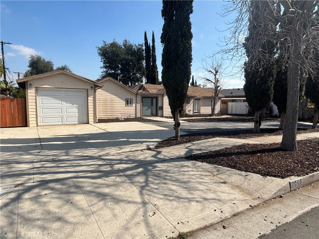 7006 Babcock Avenue