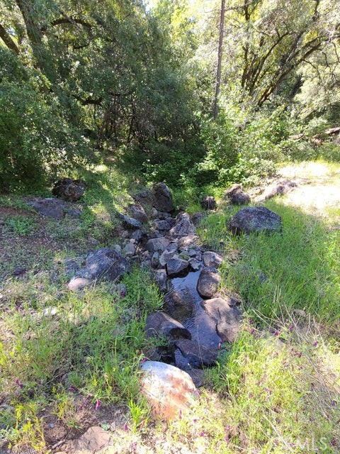 0 Rocky Oaks