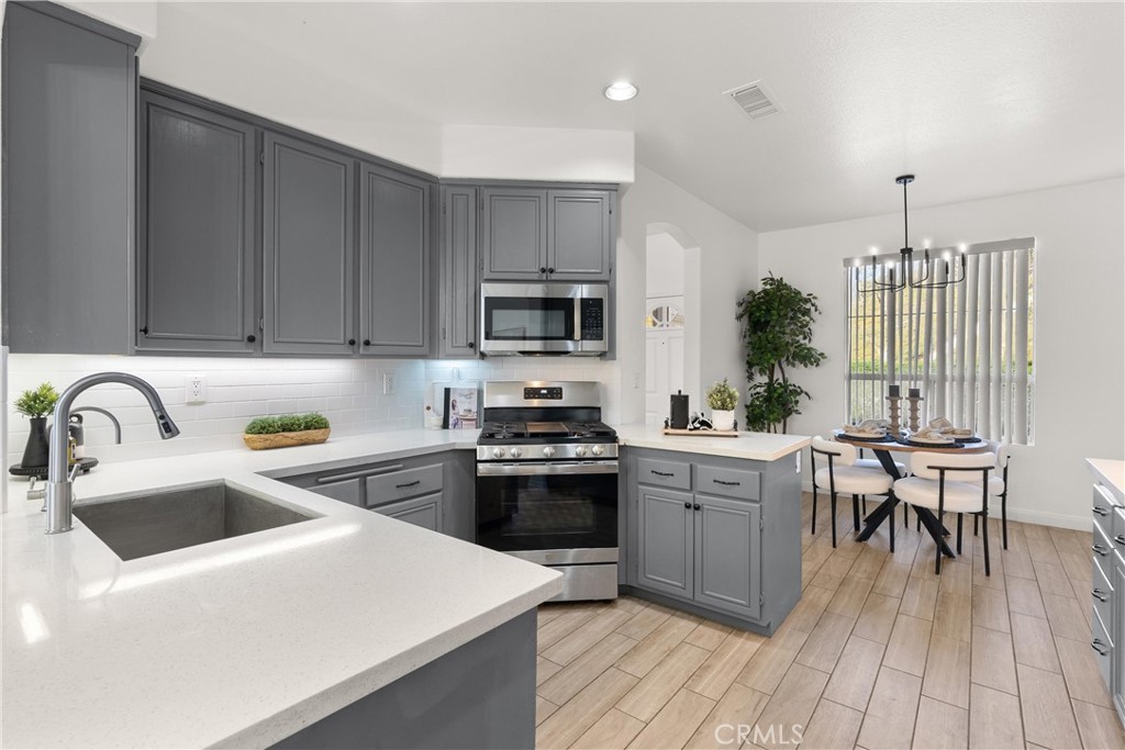 51 Mira Mesa