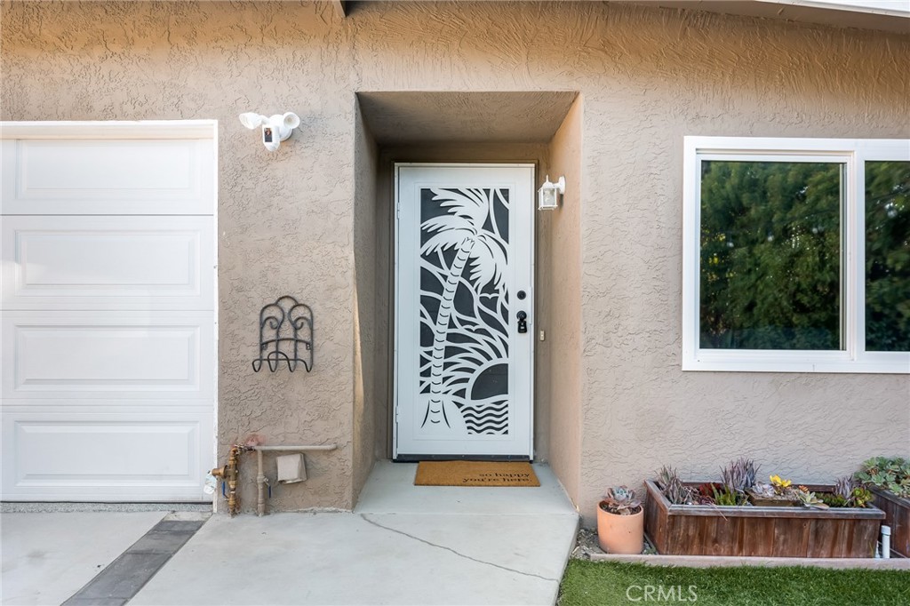 2824 Macdonald Street