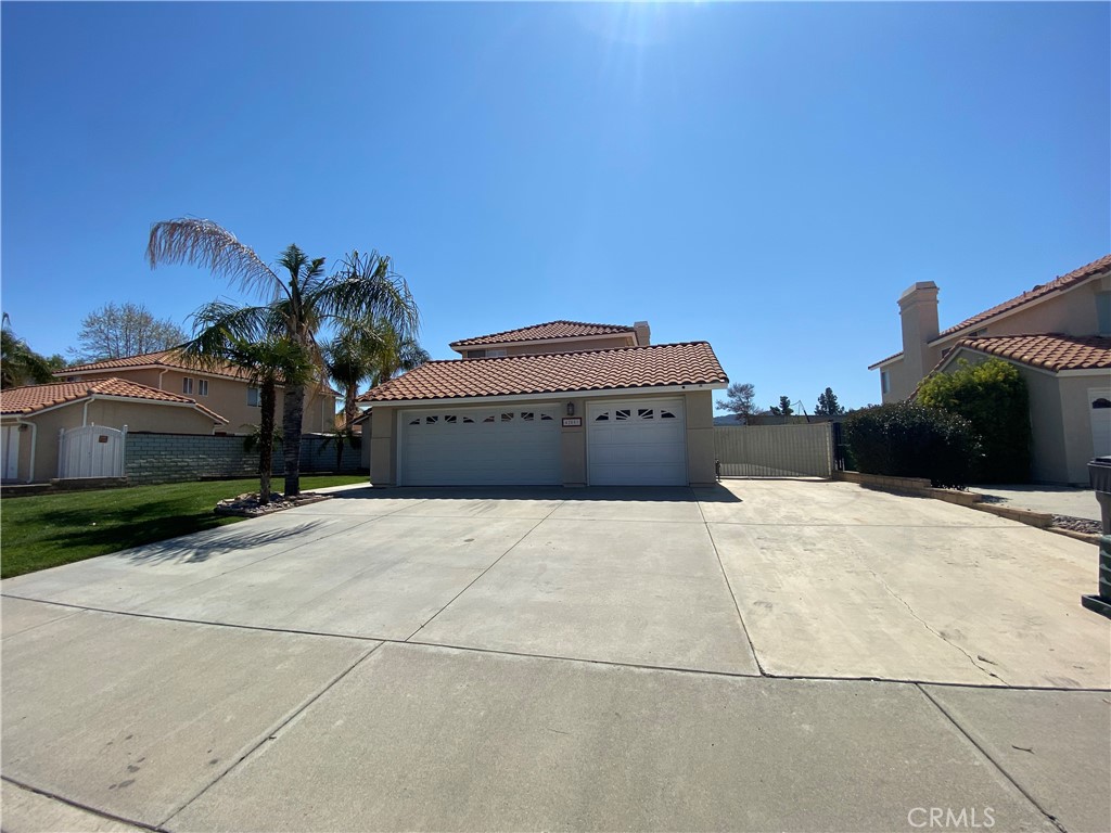 42851 Avenida Tigre