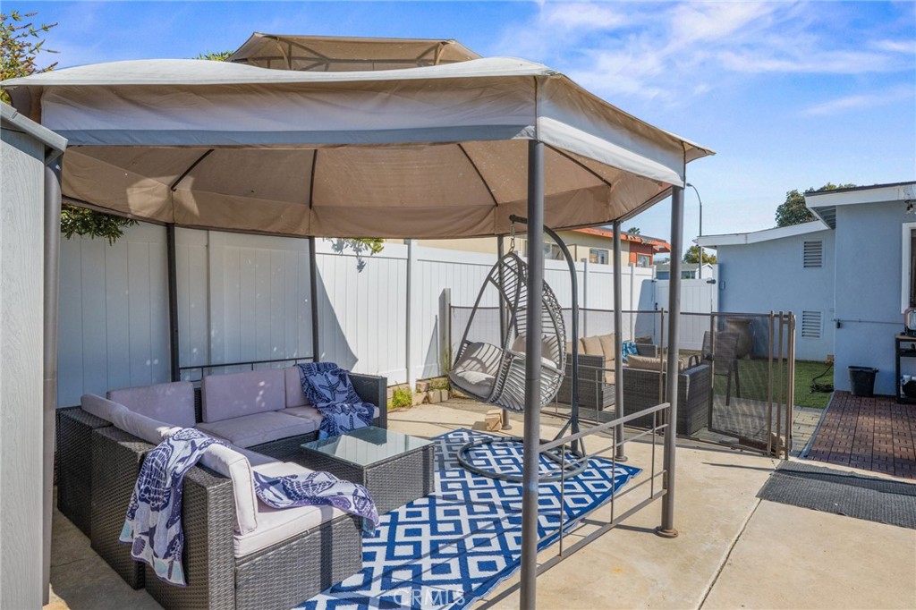 2864 Havasupai Avenue