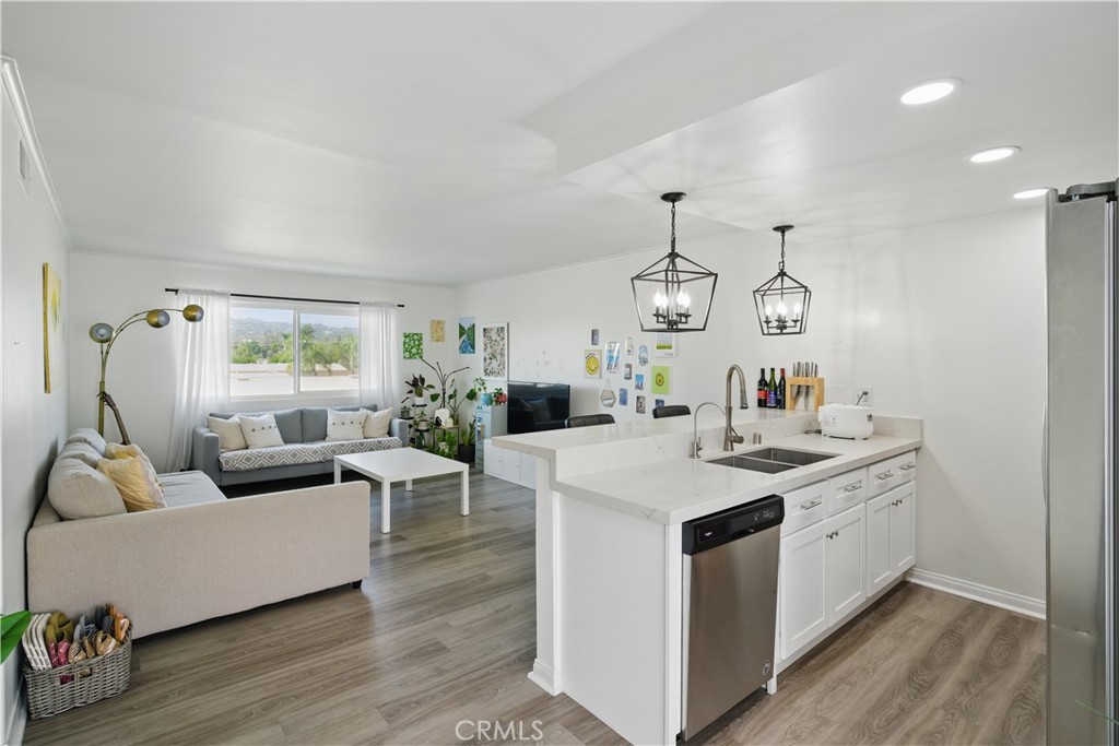 792 W Lambert Road 159