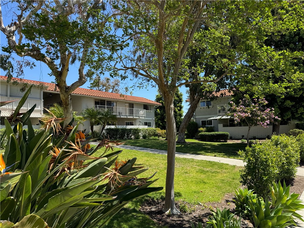661 Avenida Sevilla O