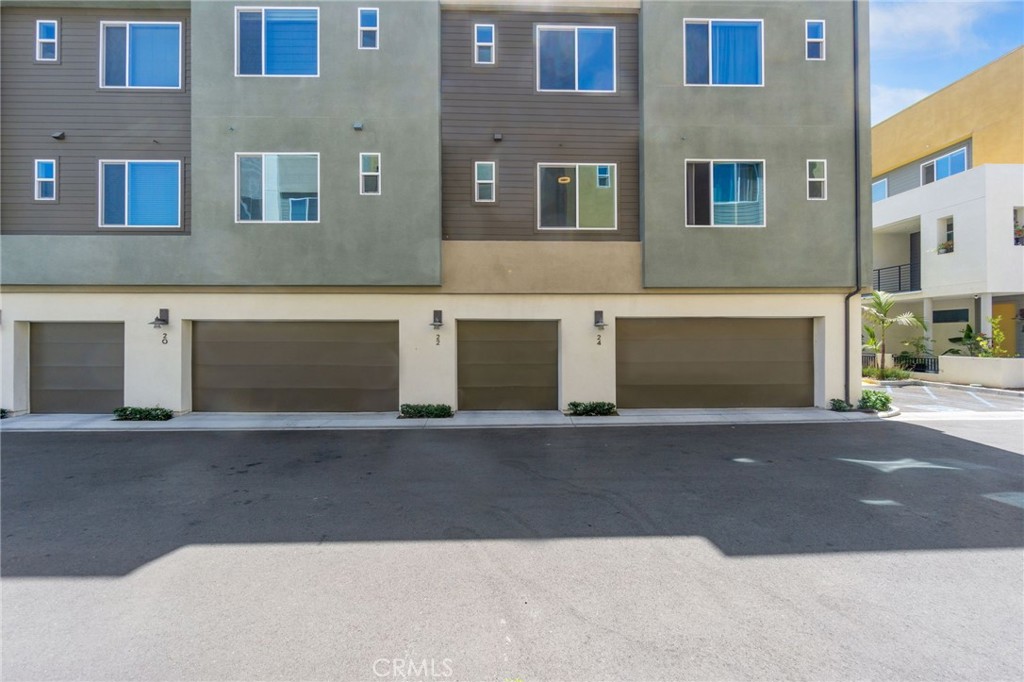 22 E Sunset Street