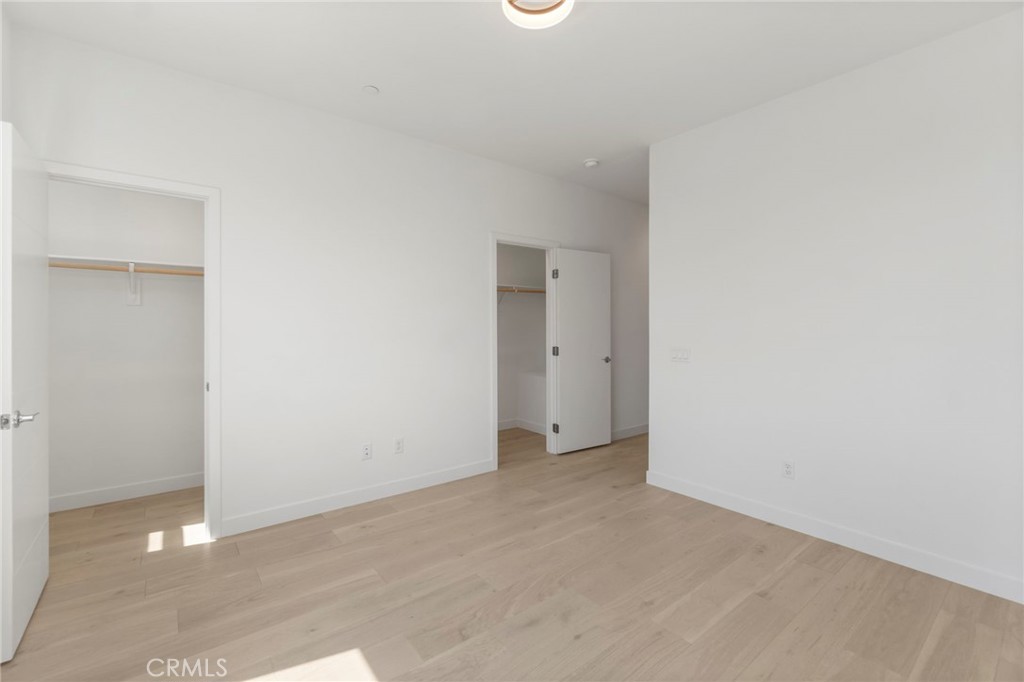 22 E Sunset Street
