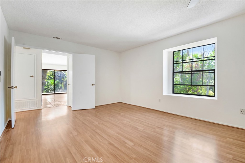 600 Central Avenue 372