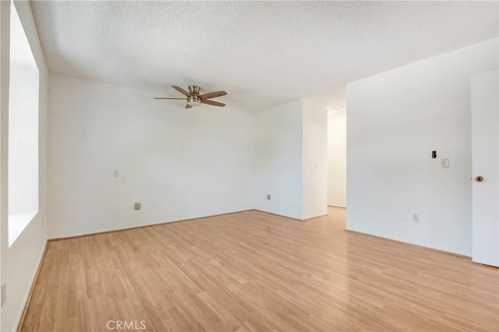 600 Central Avenue 372