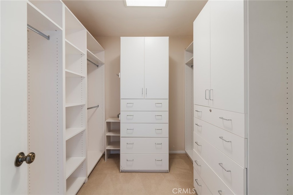 30243 Avenida Selecta
