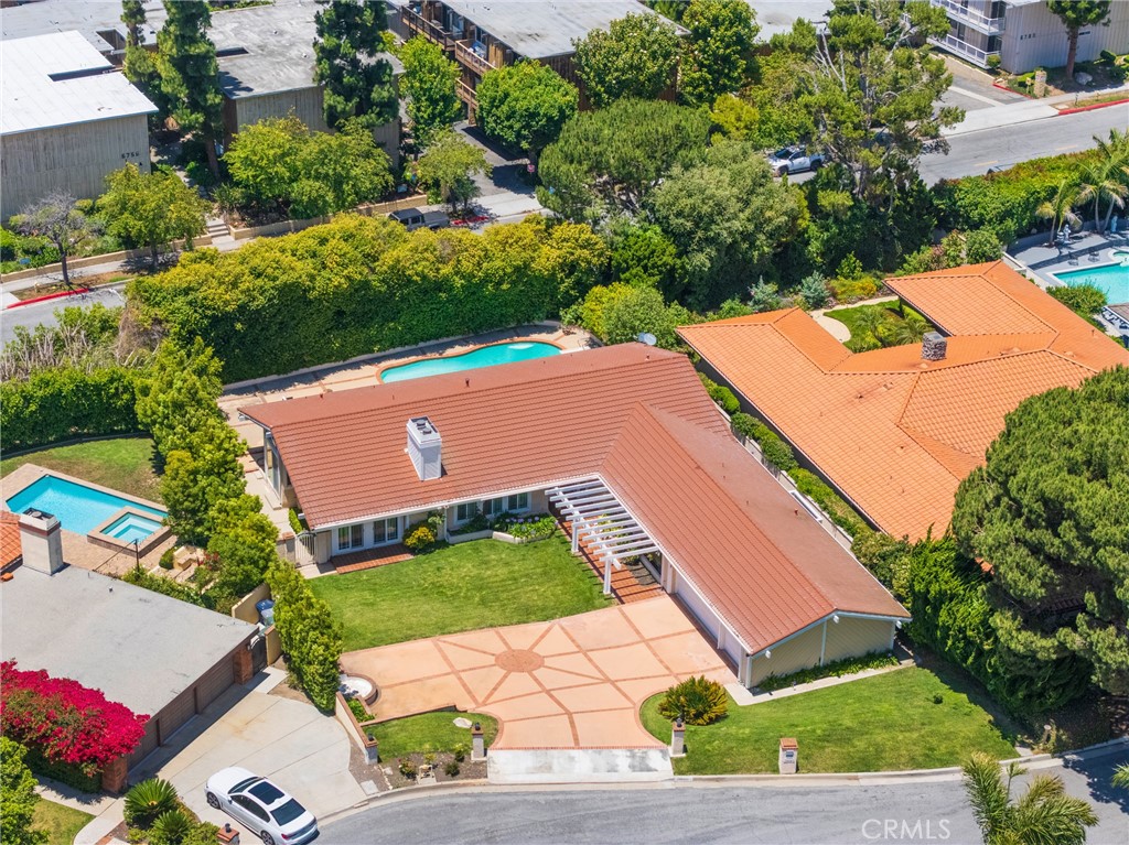 30243 Avenida Selecta