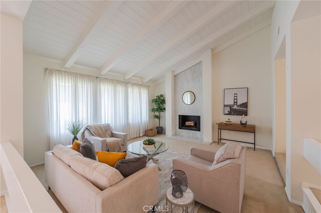 30243 Avenida Selecta