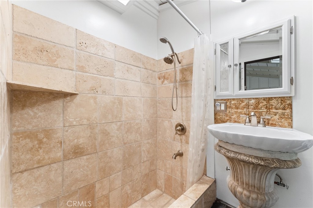 25 Hot Spring Canyon Rd