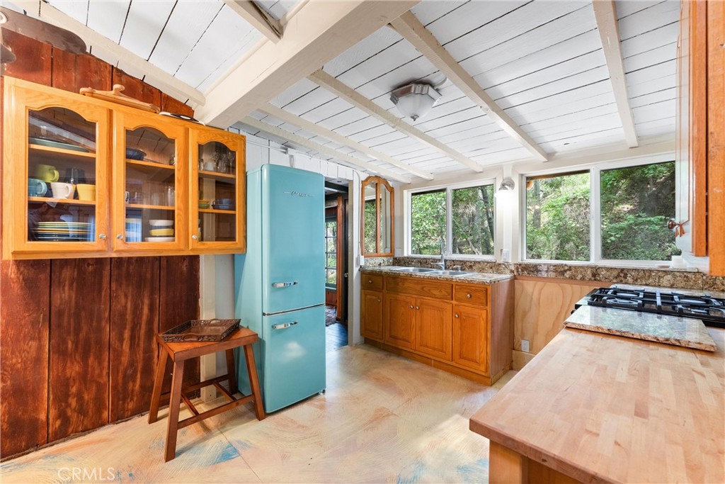 25 Hot Spring Canyon Rd