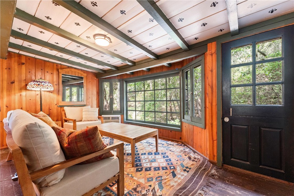 25 Hot Spring Canyon Rd