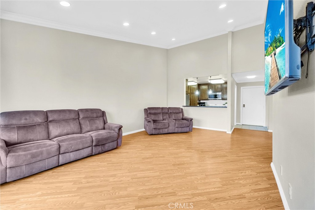 4170 Elm Avenue 304