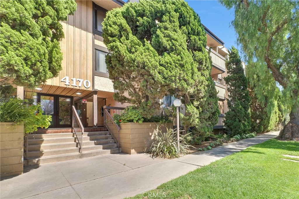 4170 Elm Avenue 304