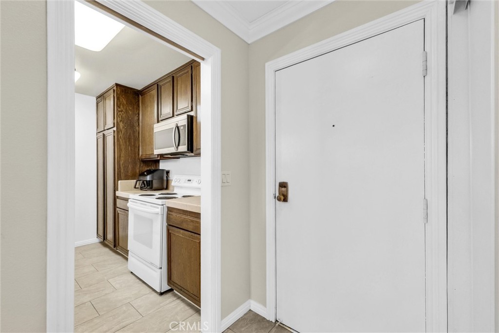 4170 Elm Avenue 304