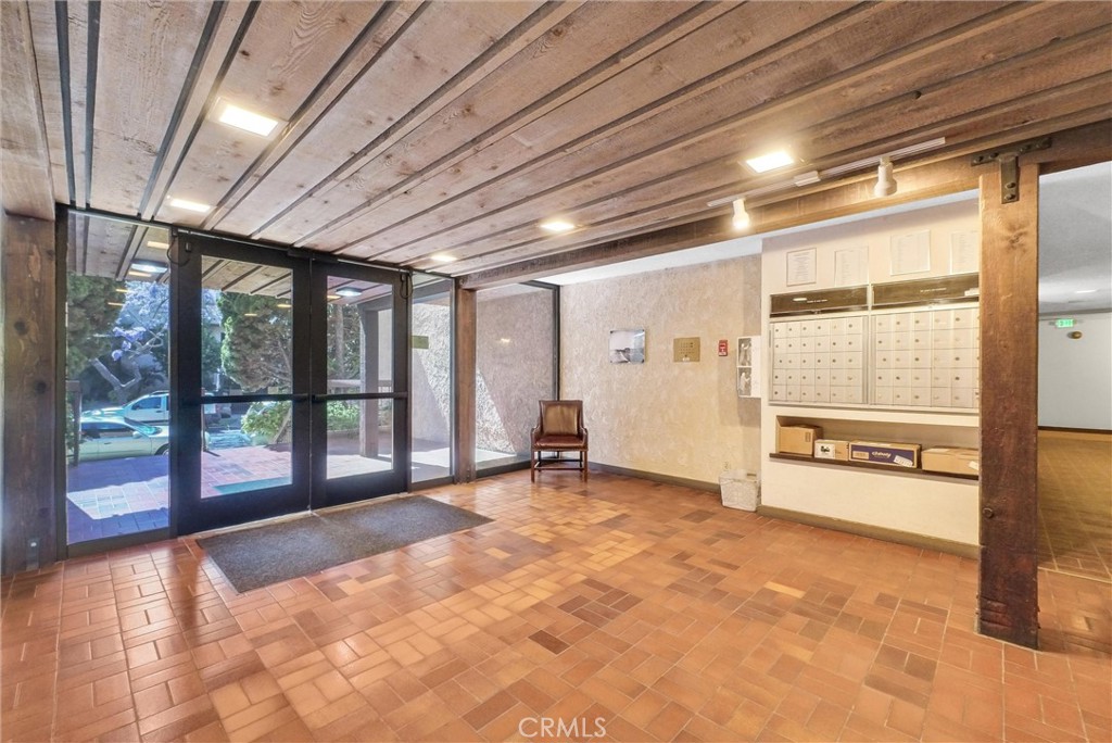 4170 Elm Avenue 304