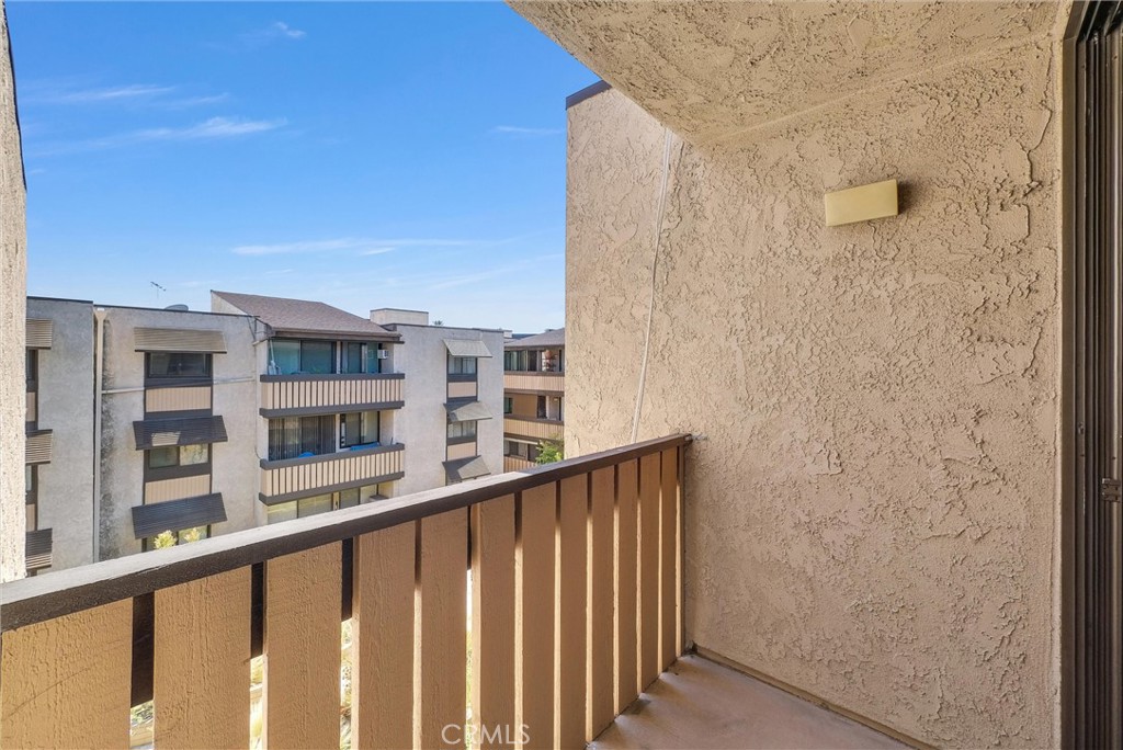 4170 Elm Avenue 304