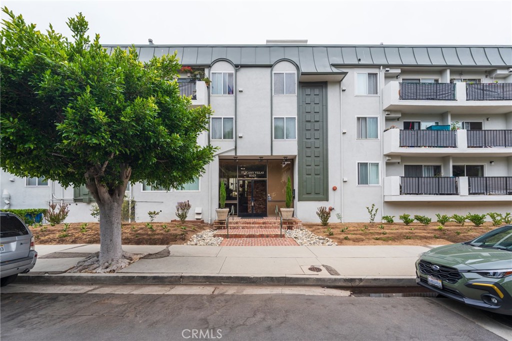 8163 Redlands Street 56