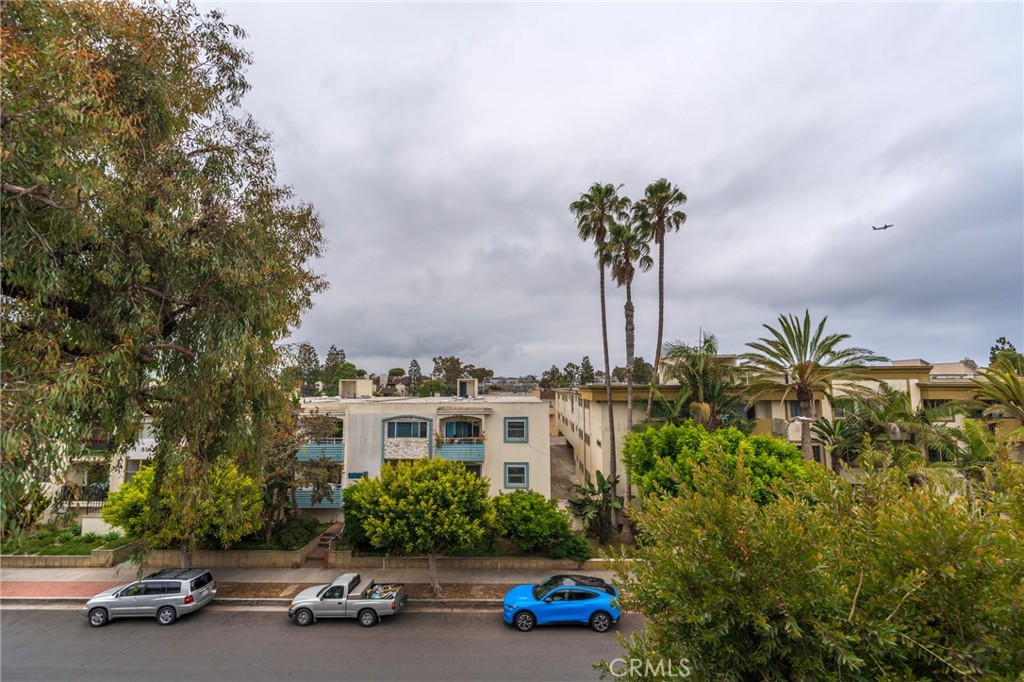 8163 Redlands Street 56