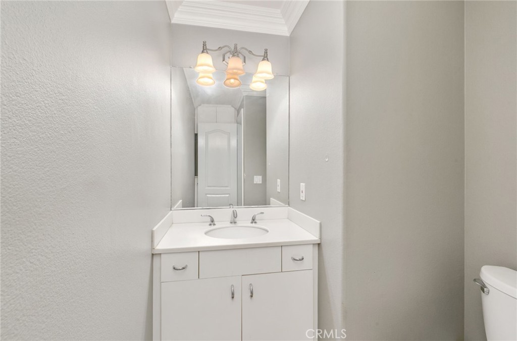 250 Montana Del Lago Drive
