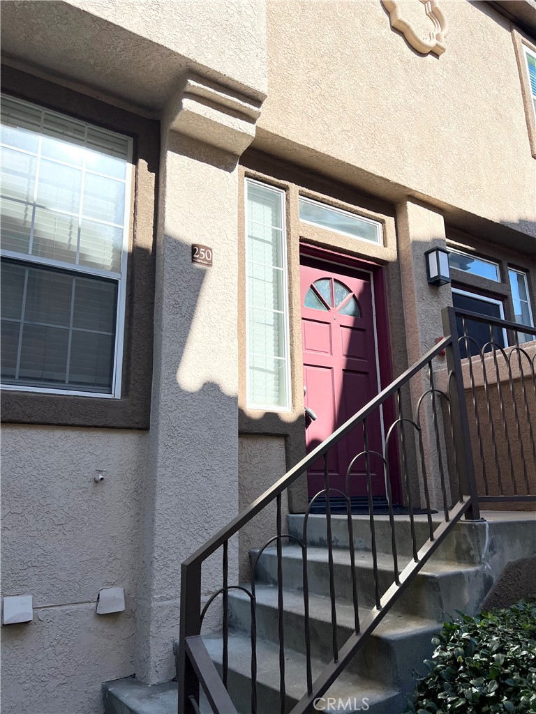 250 Montana Del Lago Drive