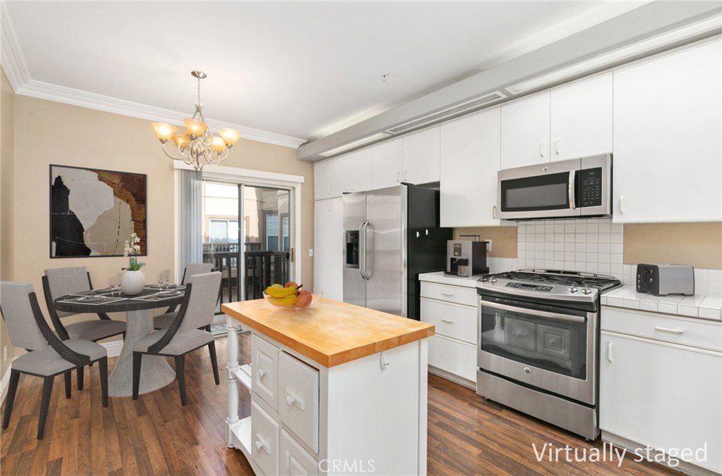 250 Montana Del Lago Drive