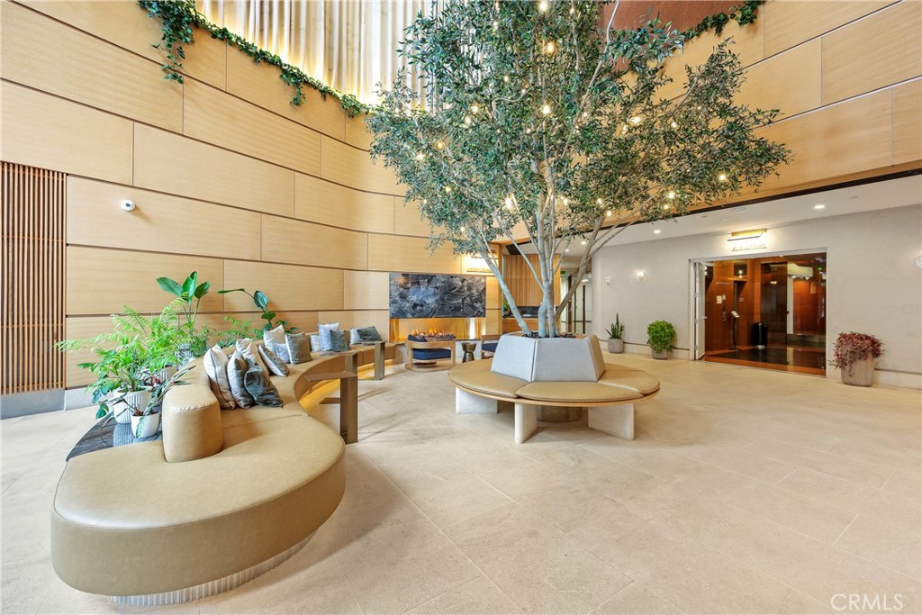 1100 Wilshire Boulevard 2607