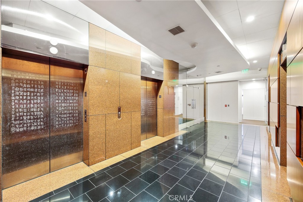 1100 Wilshire Boulevard 2607