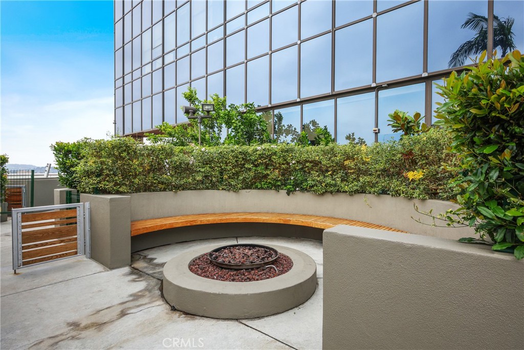 1100 Wilshire Boulevard 2607