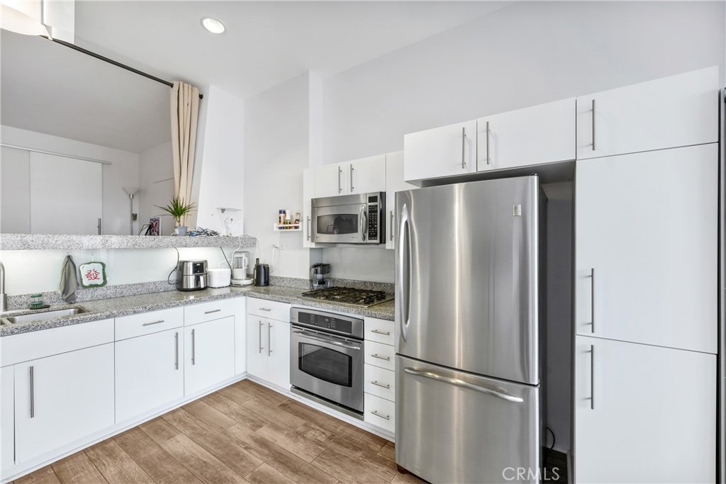 1100 Wilshire Boulevard 2607