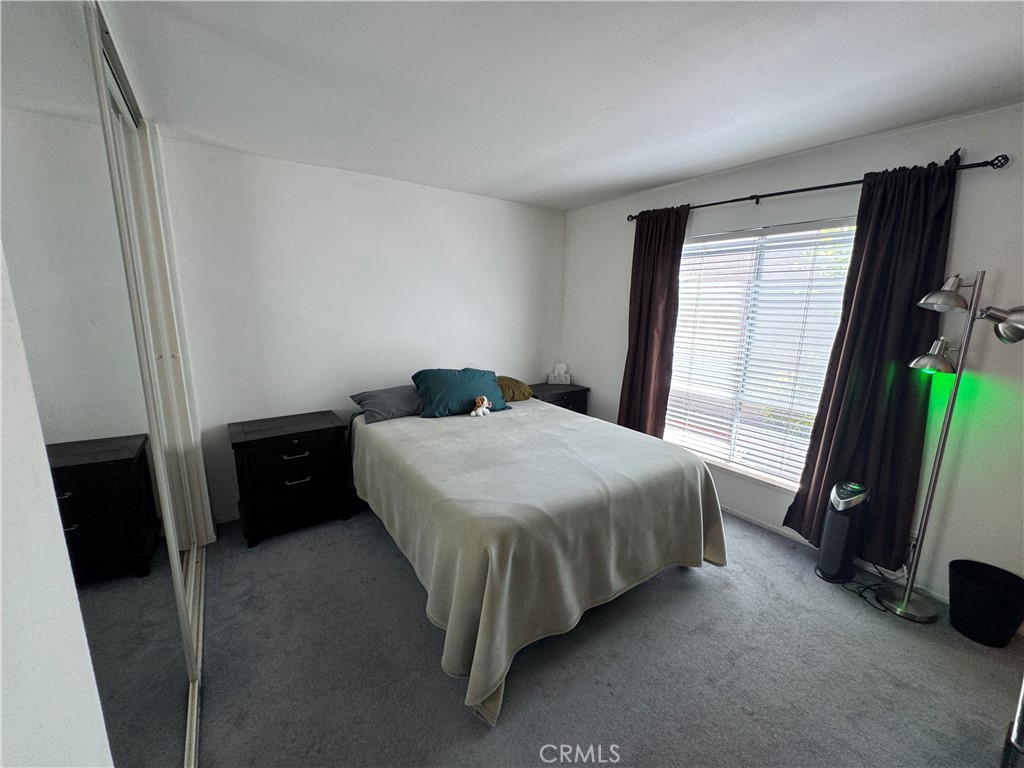 2902 Parkwood Court