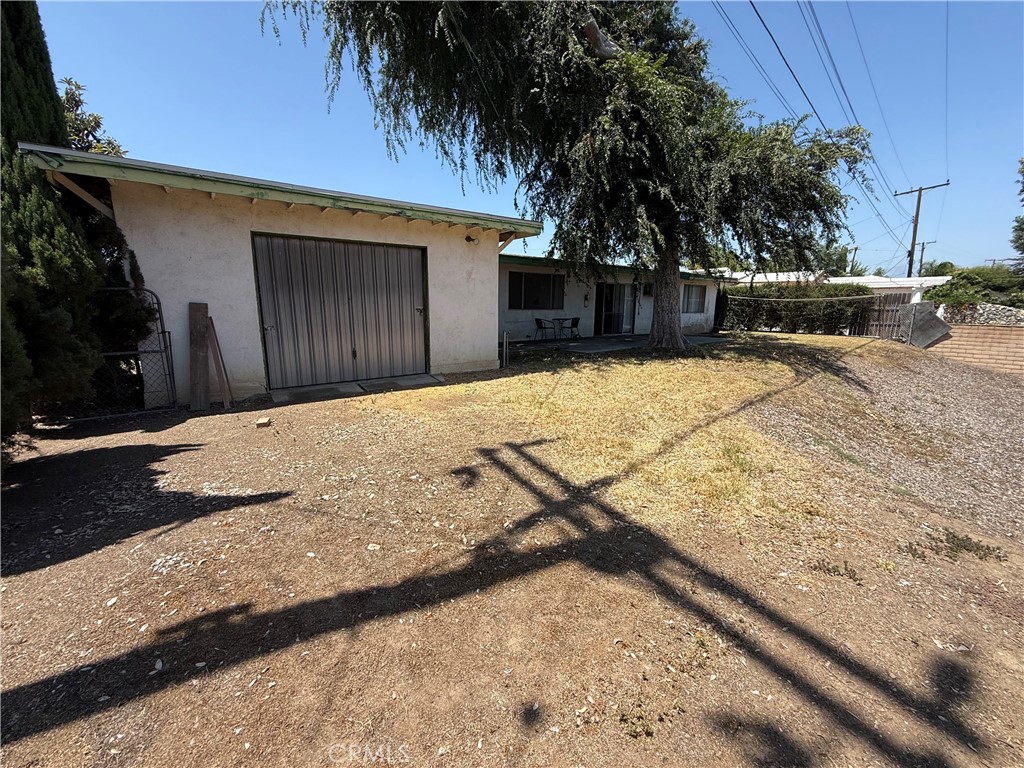 1836 E Walnut Creek