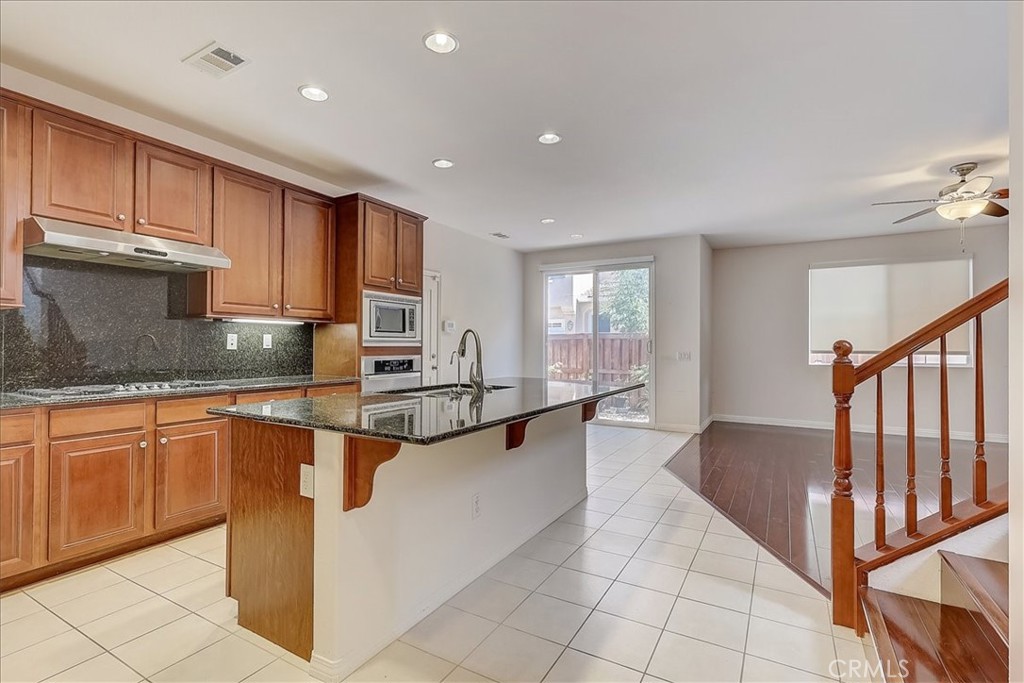 3115 N Sunrise Court